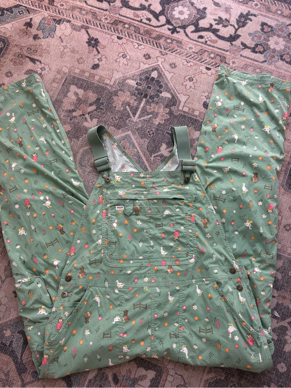 Duluth trading co heirloom gardening bib overalls in green garden goose size XL